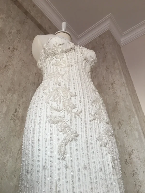 Exquisite Pearl and Lace Embroidered Mermaid Wedding Gown (Wedding Dress / Bridal) Exquisite Pearl and Lace Embroidered Mermaid Wedding Gown (Wedding Dress / Bridal)